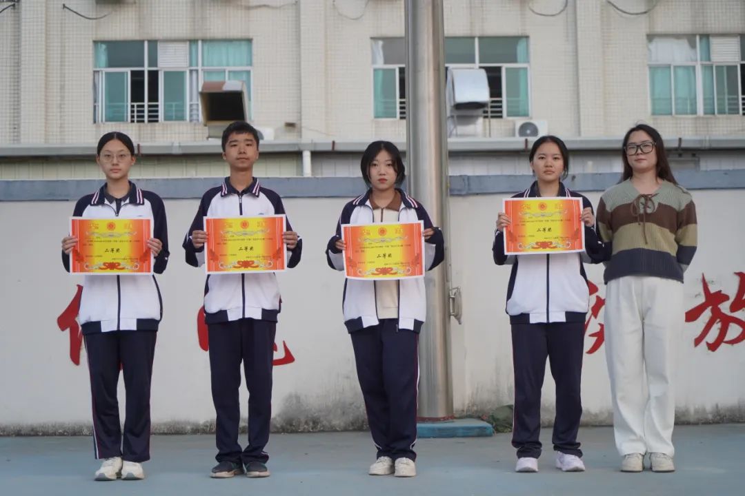 笔墨飘香 书写精彩——珠海新盈学校英语书写比赛圆满结束！