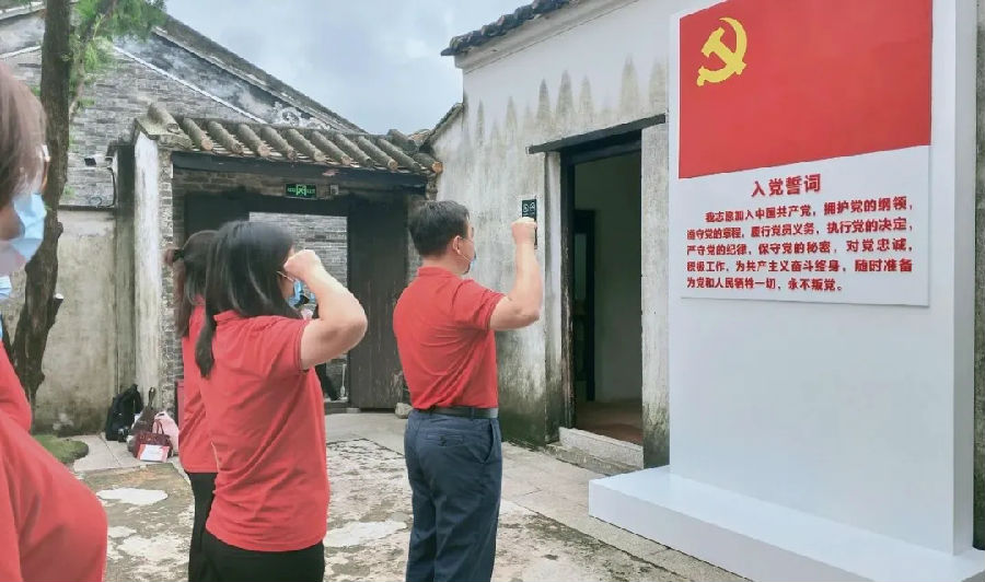 庆祝建党100周年 | 学习党史，重温入党誓词，不忘初心 ，永远跟党走