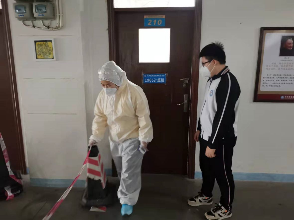 防疫不放松 演练筑防线｜新盈学校与遵医五院专家共同开展防控急应演练