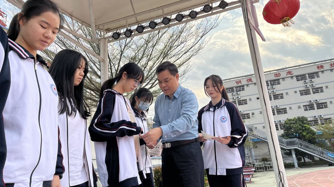 春和景明播种季，奋发图强正当时  新盈学校开学典礼意义非凡