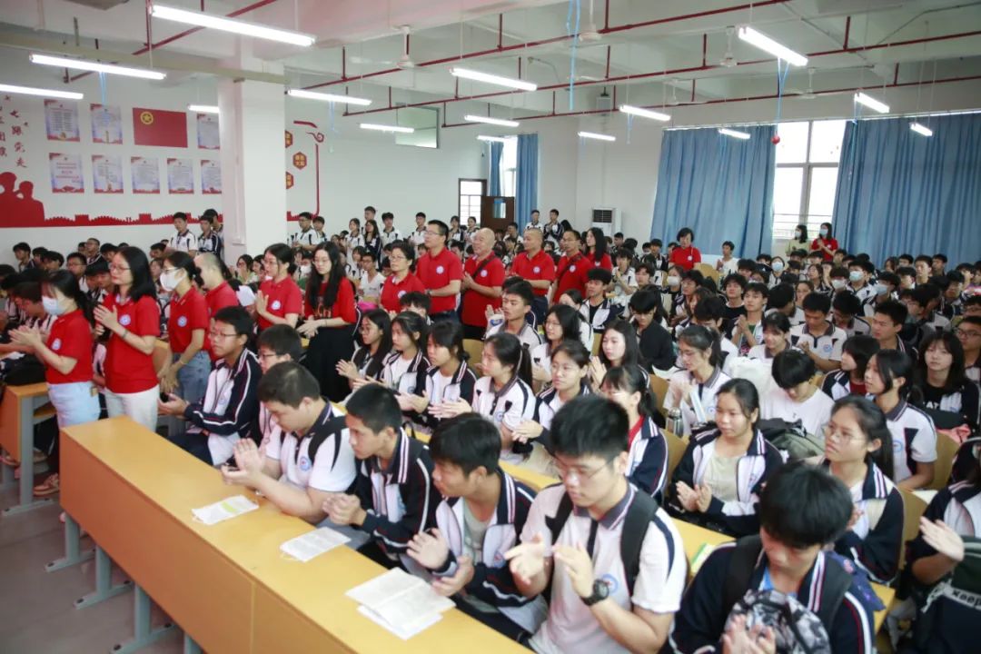逐梦青春 不负韶华 | 183名新盈考生奔赴考场，为未来更好的自己作答