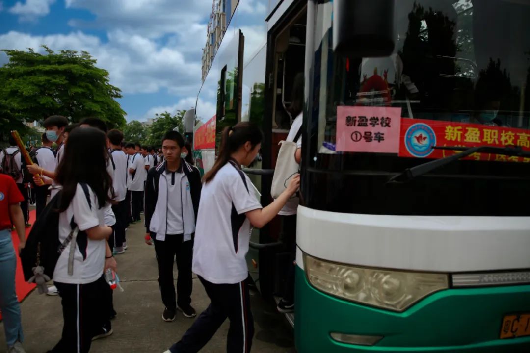 逐梦青春 不负韶华 | 183名新盈考生奔赴考场，为未来更好的自己作答