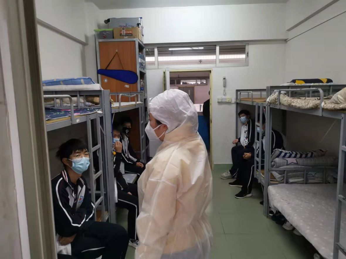 防疫不放松 演练筑防线｜新盈学校与遵医五院专家共同开展防控急应演练